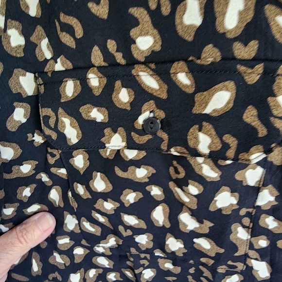 Molly Bracken Black Blouse with Chest Pockets Size XL - Picture 4 of 11